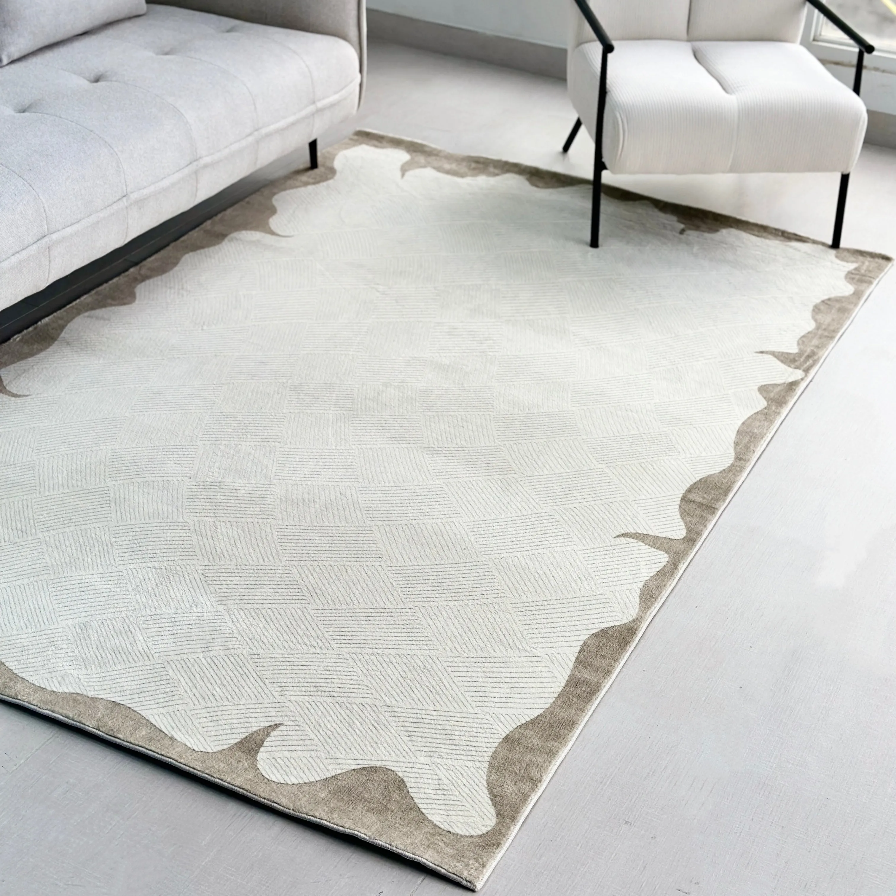 Asymmetric Sand Edge Performance Rug 5 x 8'