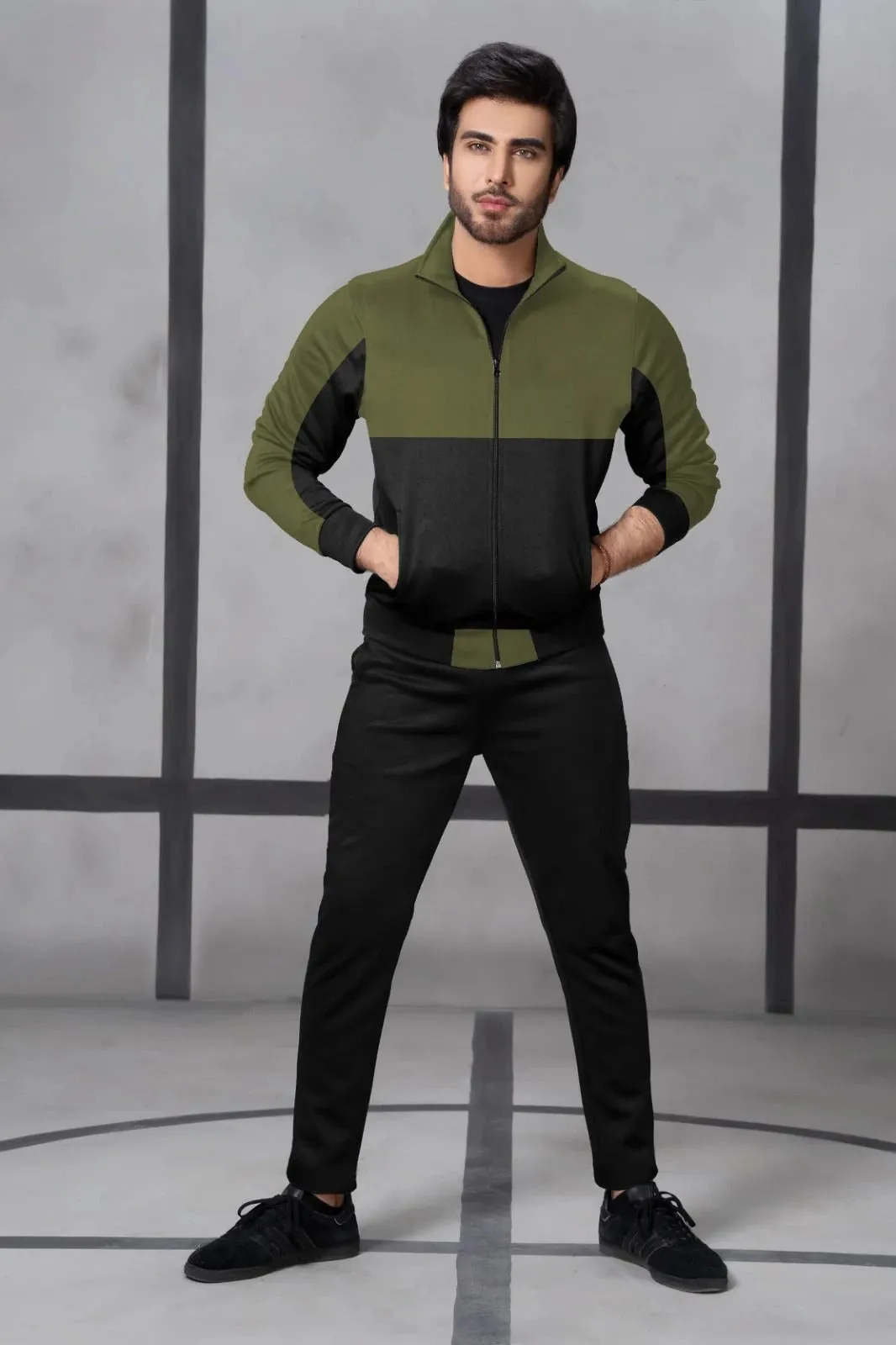 Premium Gym Wear Tracksuit – Comfort & Performance Combined!