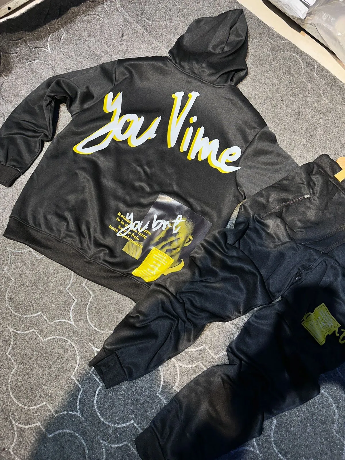 Premium Gym Wear Tracksuit – Comfort & Performance Combined!